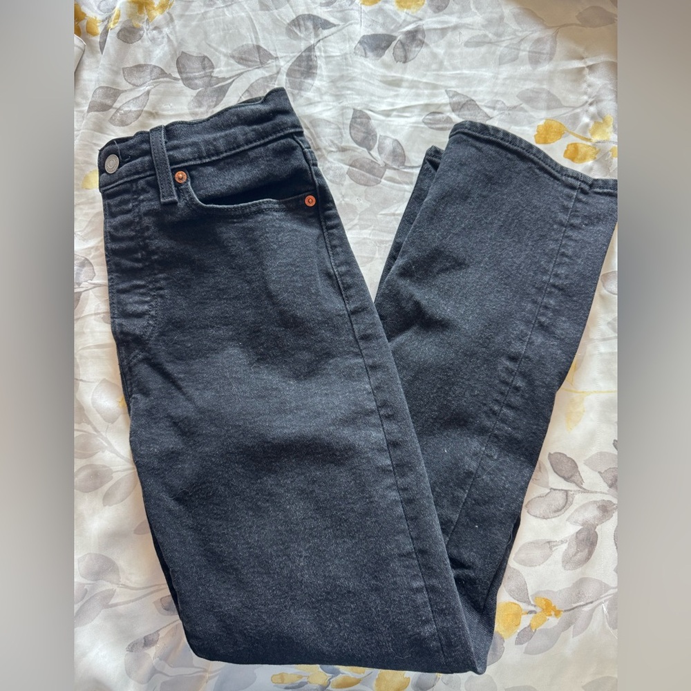 WEDGE STRAIGHT LEVIS